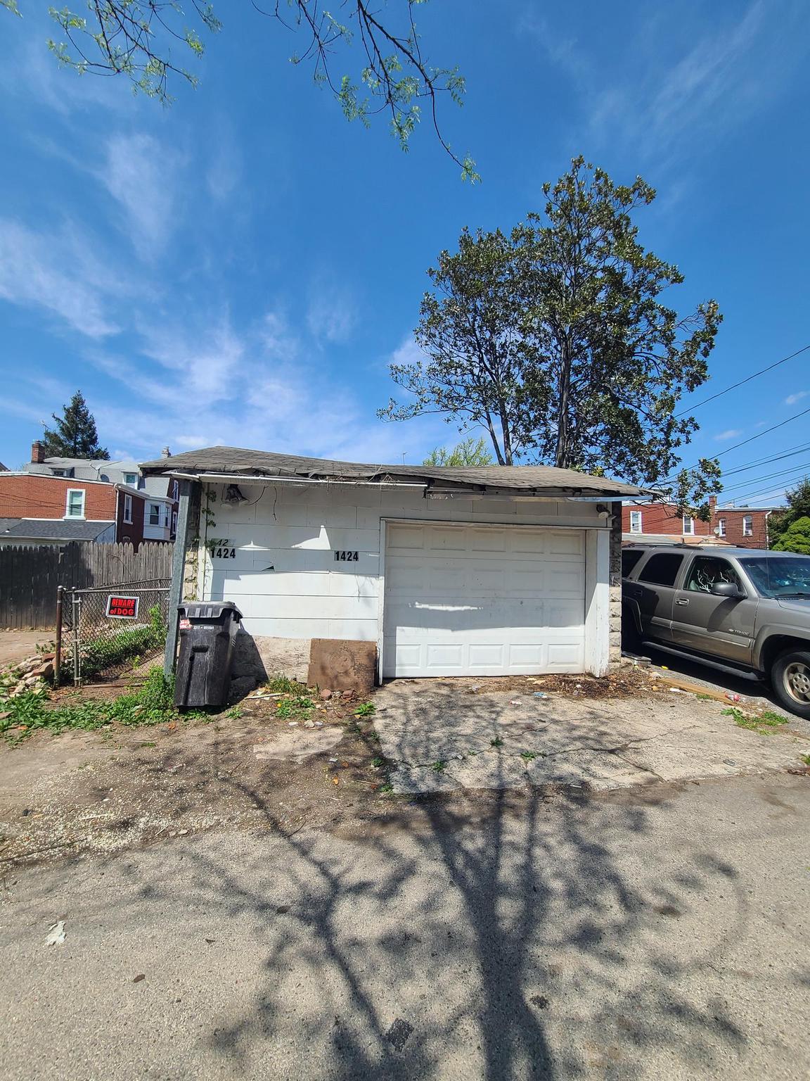 1424 POWELL STREET