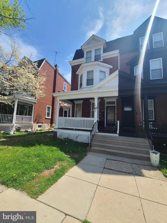 1424 POWELL STREET