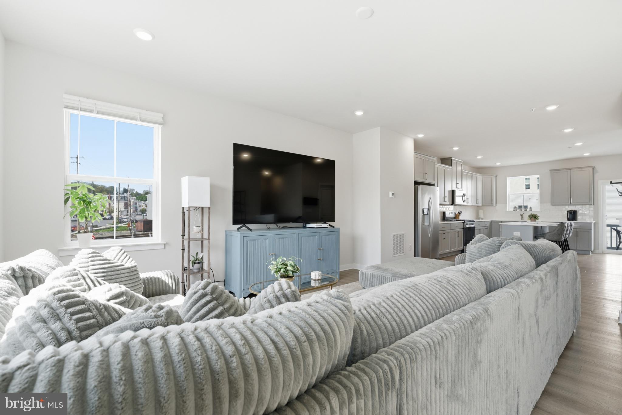 65 E FRONT STREET