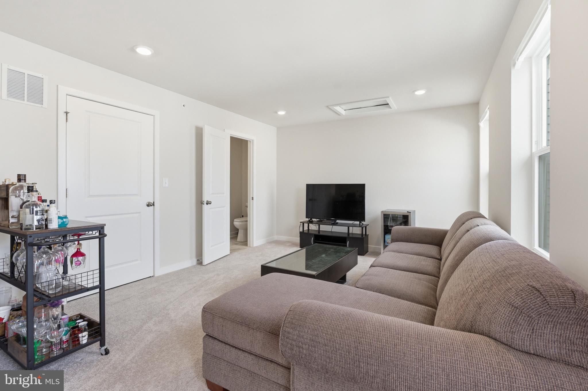65 E FRONT STREET