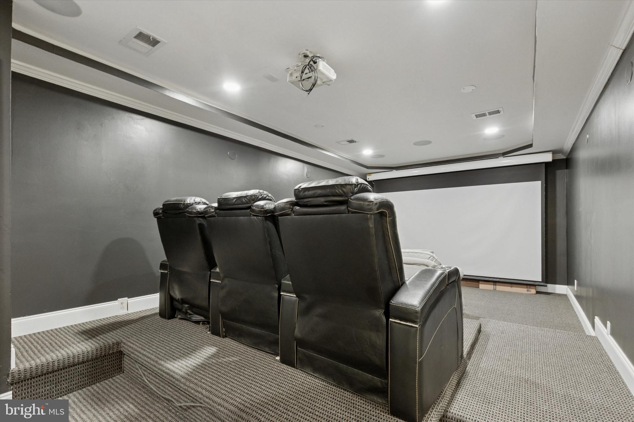 1220 VALLEY ROAD