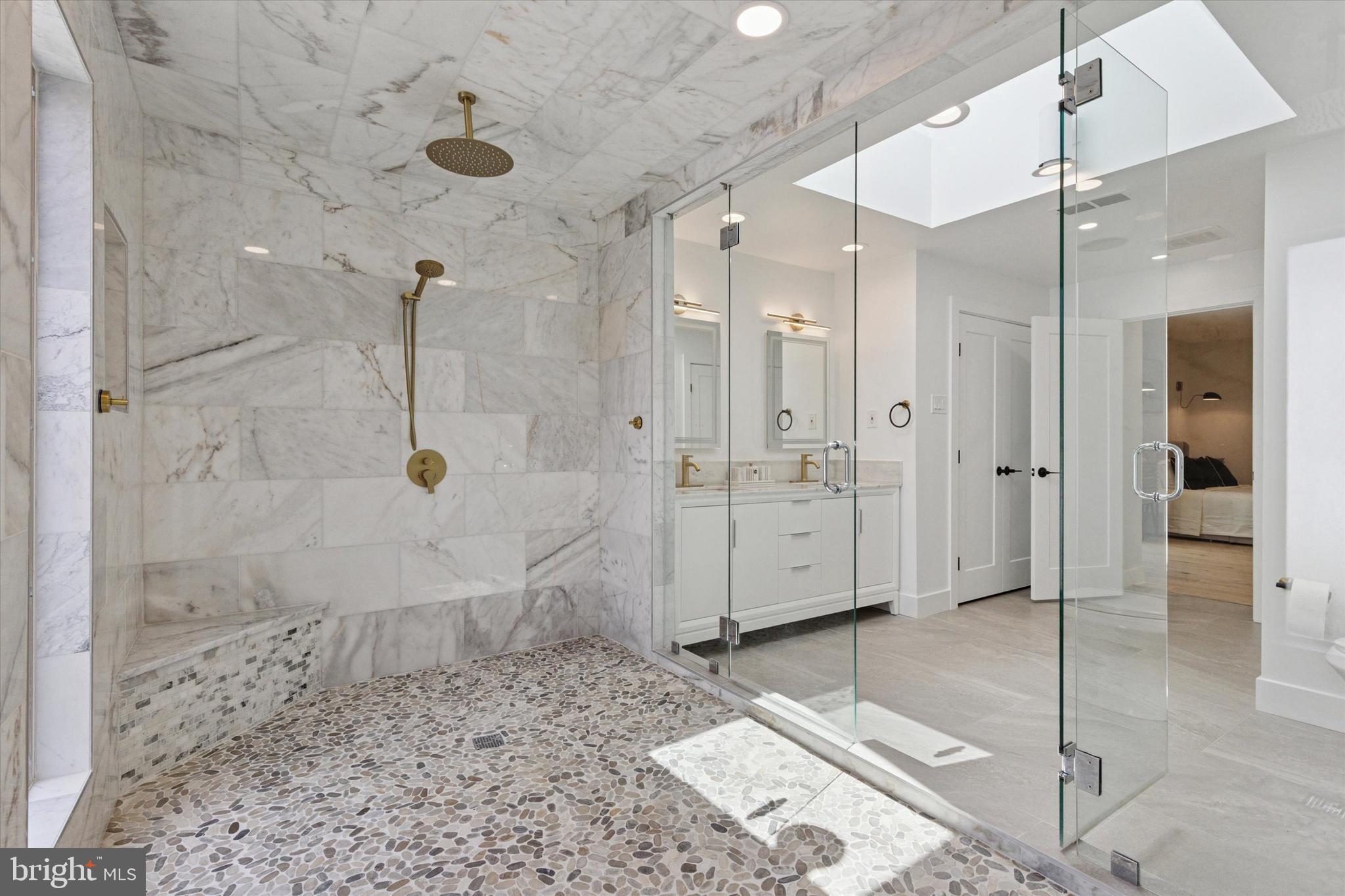 1220 VALLEY ROAD