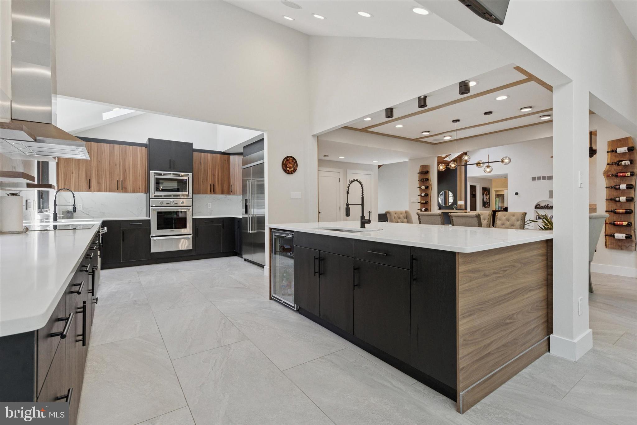 1220 VALLEY ROAD