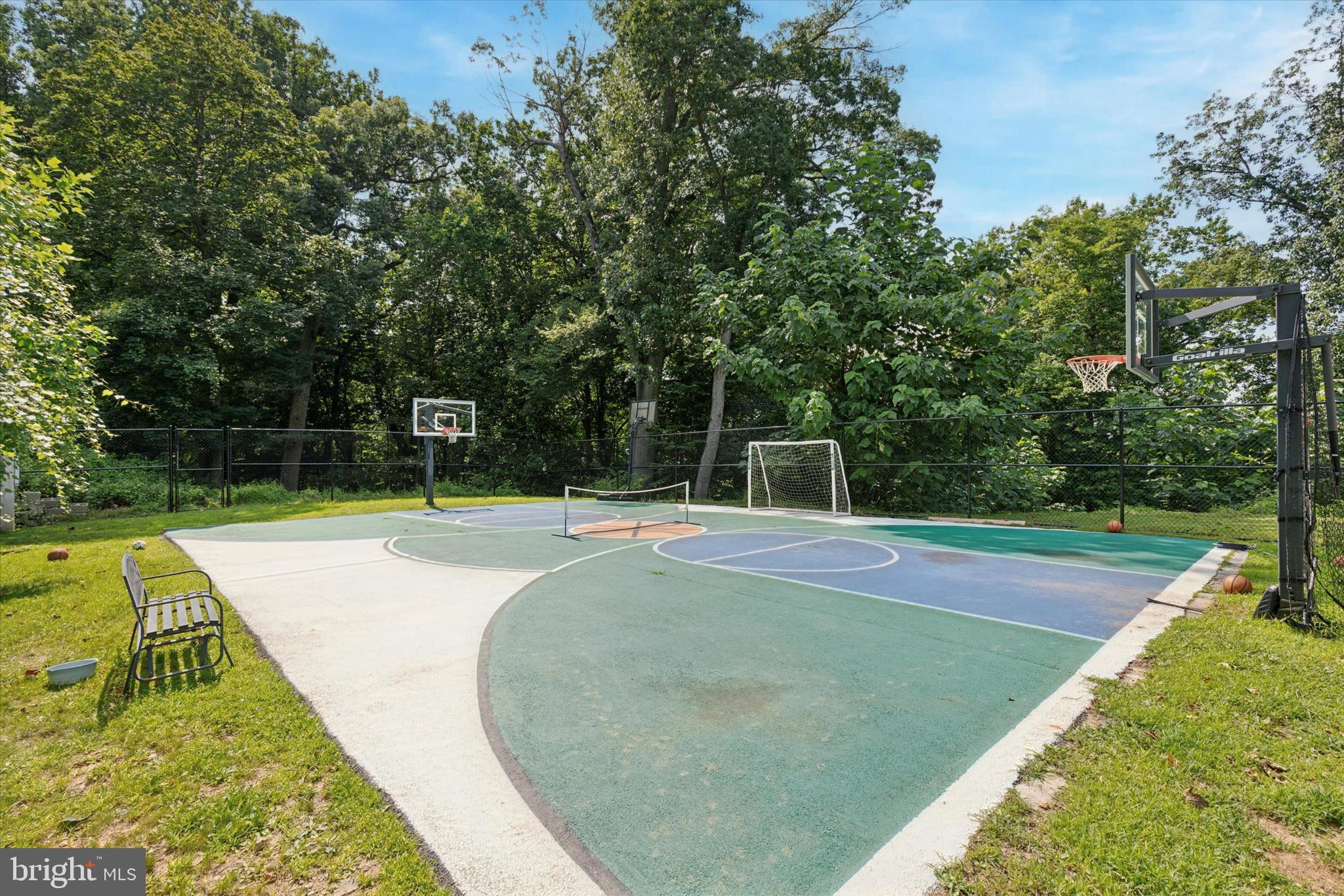 1220 VALLEY ROAD