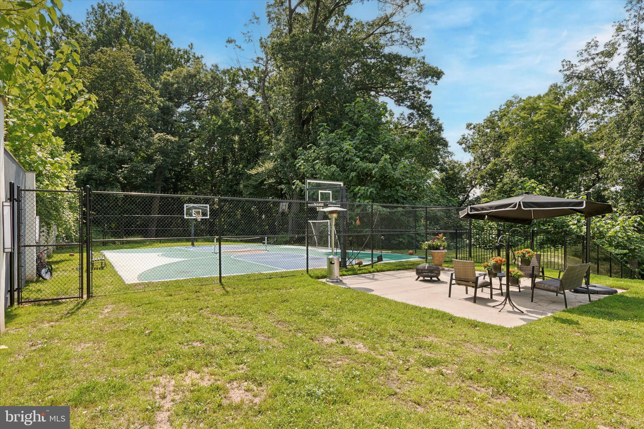 1220 VALLEY ROAD