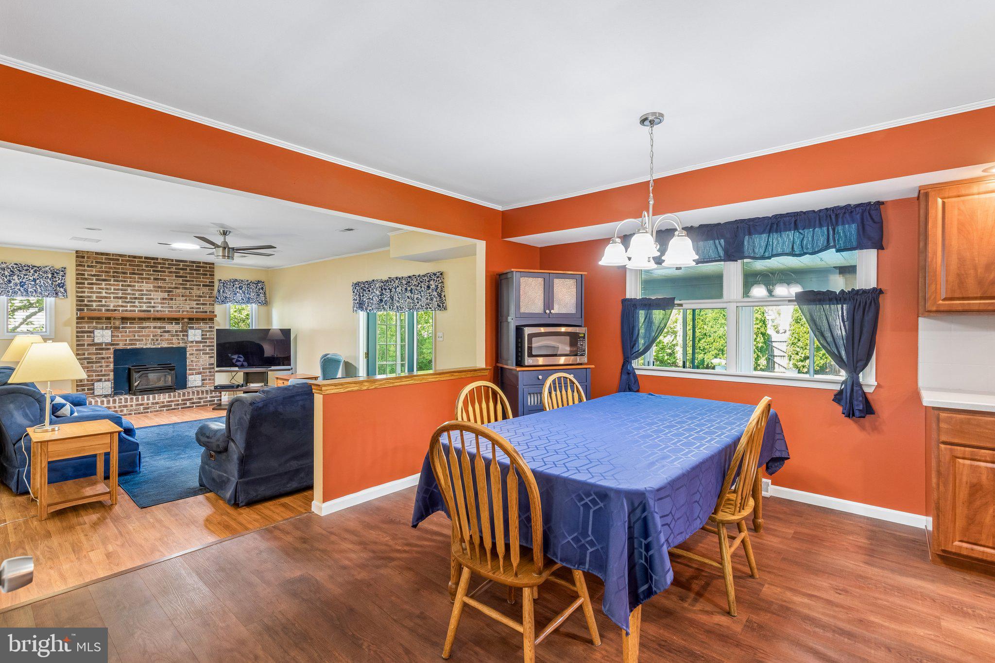 1375 DOWNING DRIVE