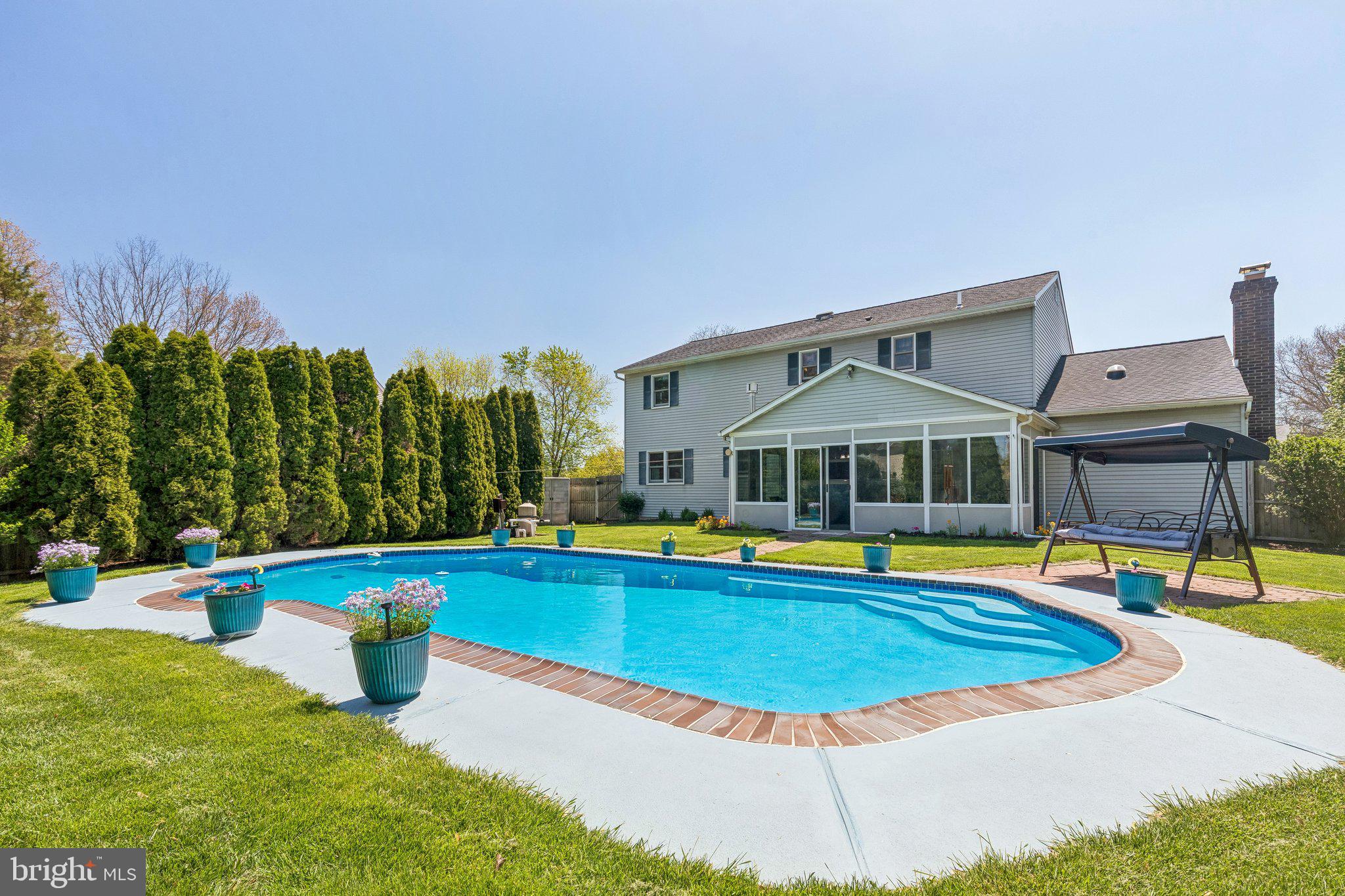 1375 DOWNING DRIVE
