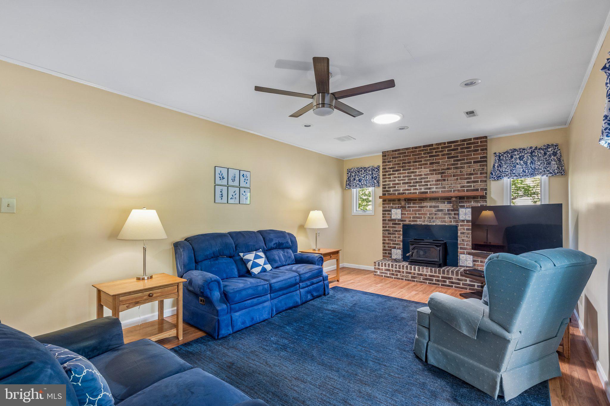 1375 DOWNING DRIVE