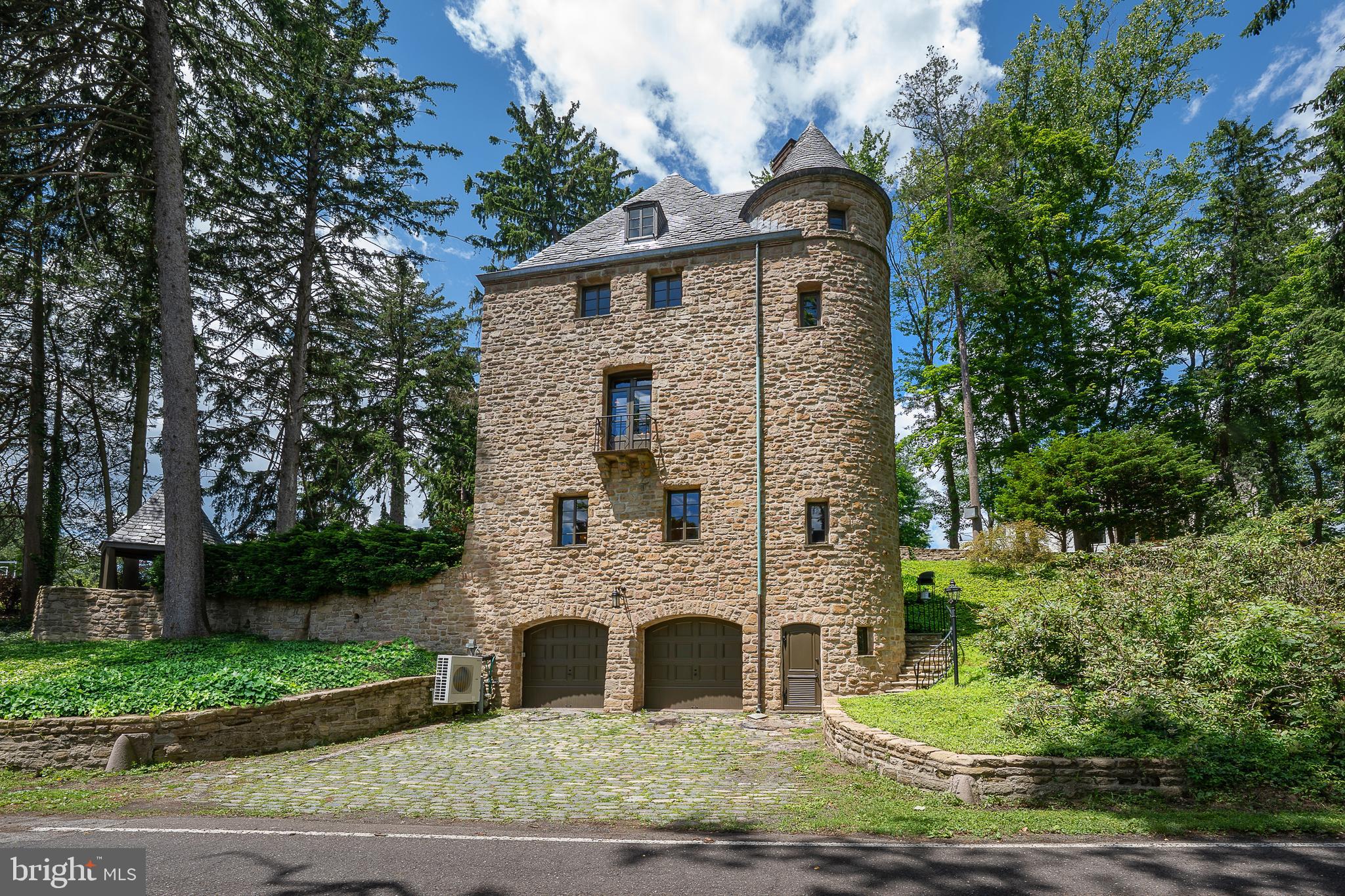 1187 RYDAL ROAD