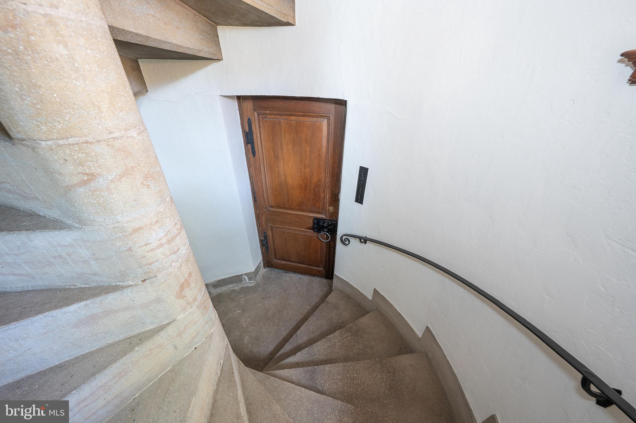 1187 RYDAL ROAD