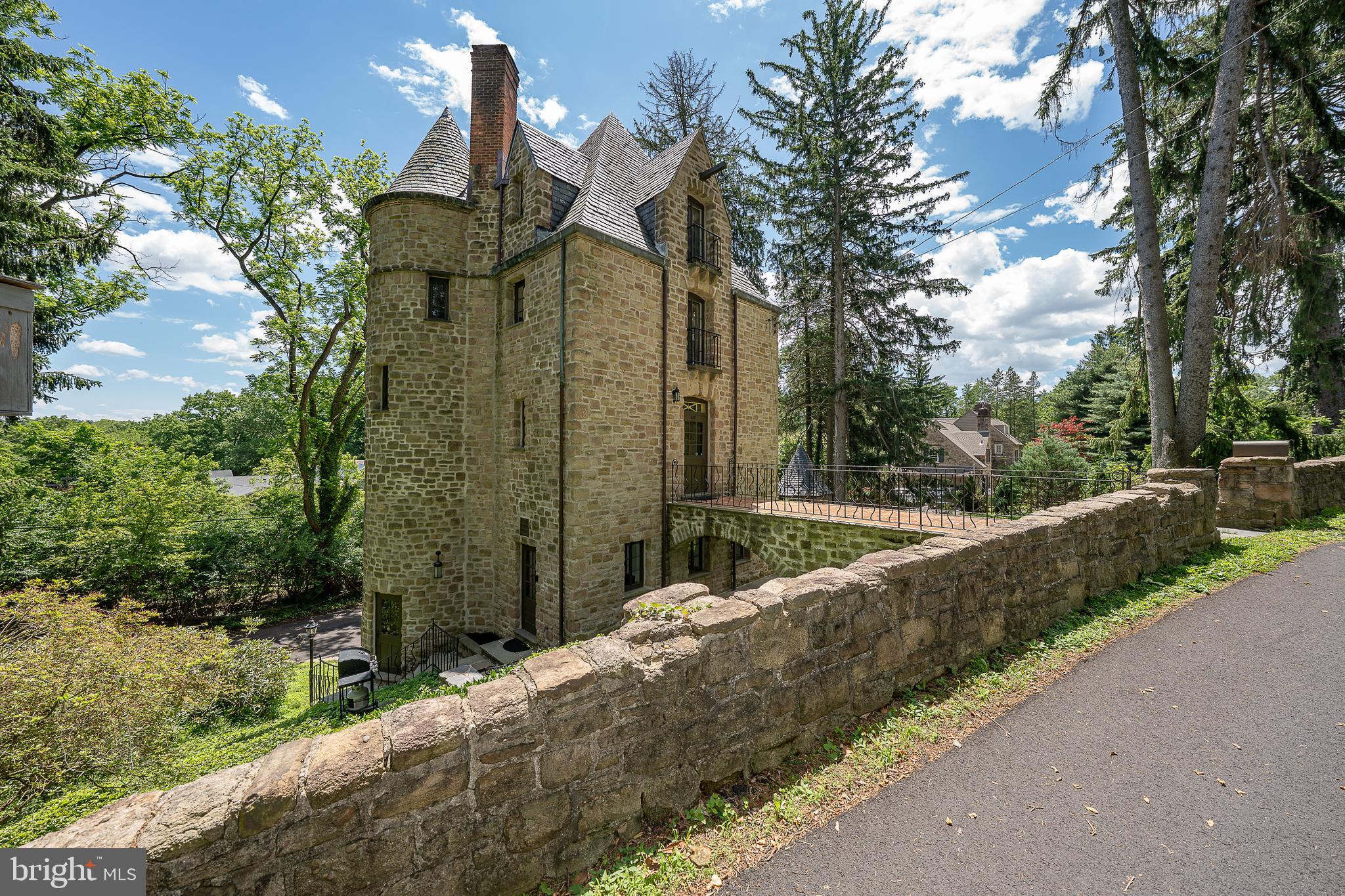 1187 RYDAL ROAD