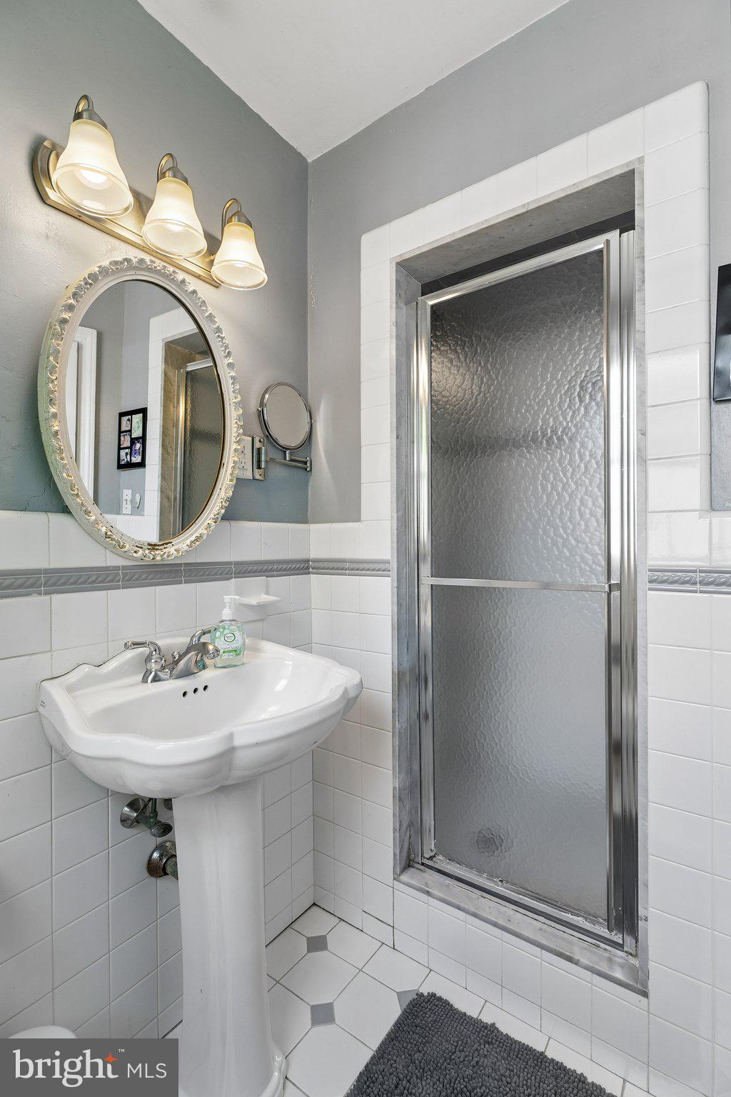 228 EDGEHILL ROAD