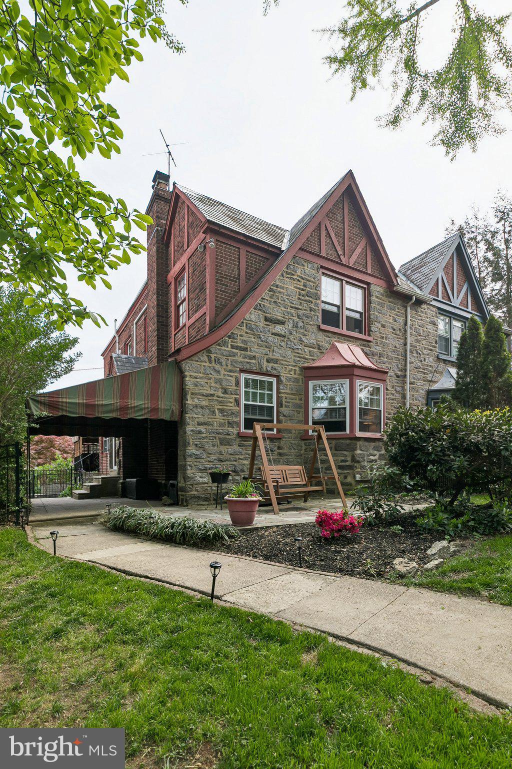 228 EDGEHILL ROAD