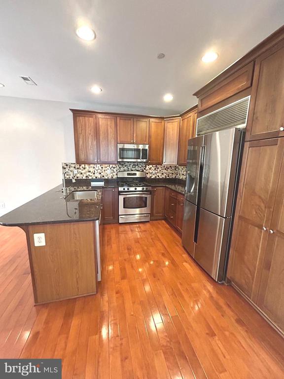 202 COBBLESTONE DRIVE