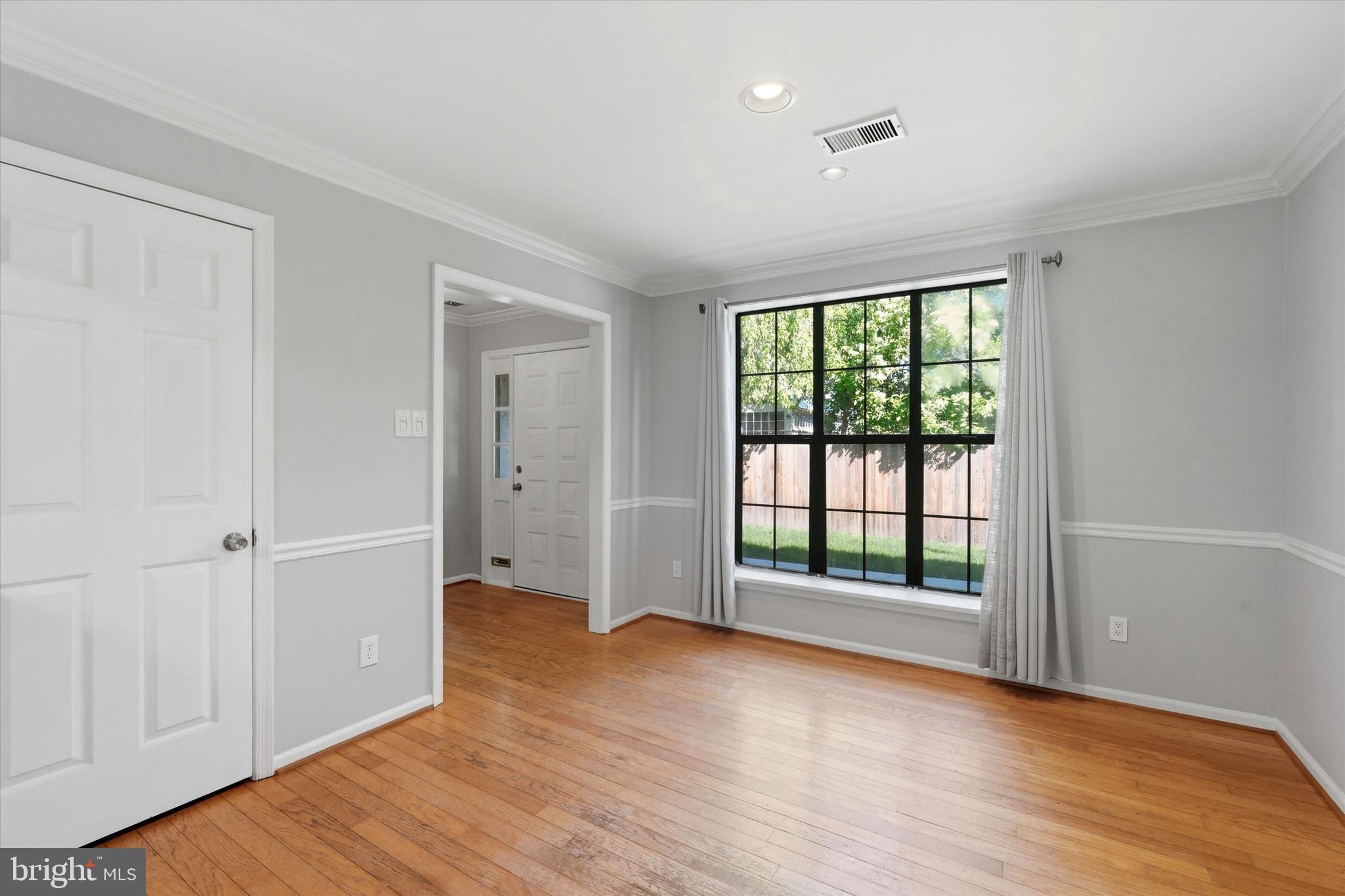 101 MONTGOMERY AVENUE B-2