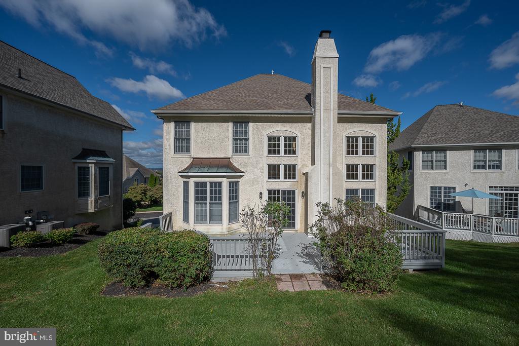 1109 RIVERVIEW LANE
