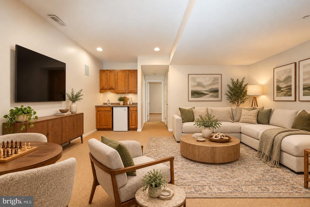 1109 RIVERVIEW LANE