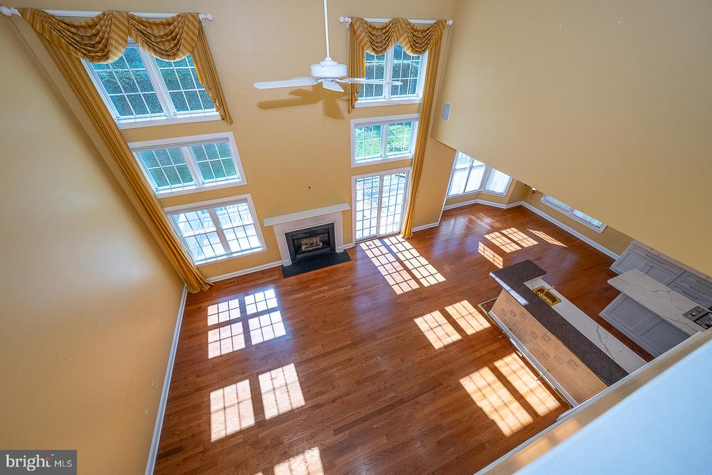 1109 RIVERVIEW LANE