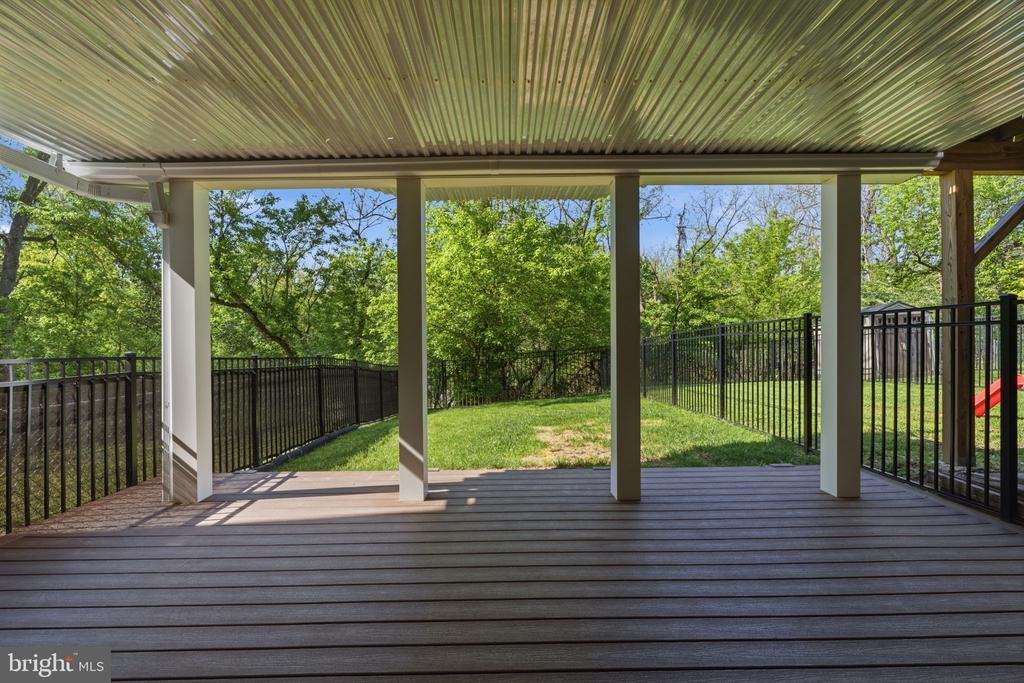 320 BIRCH DRIVE