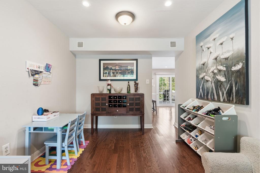 320 BIRCH DRIVE