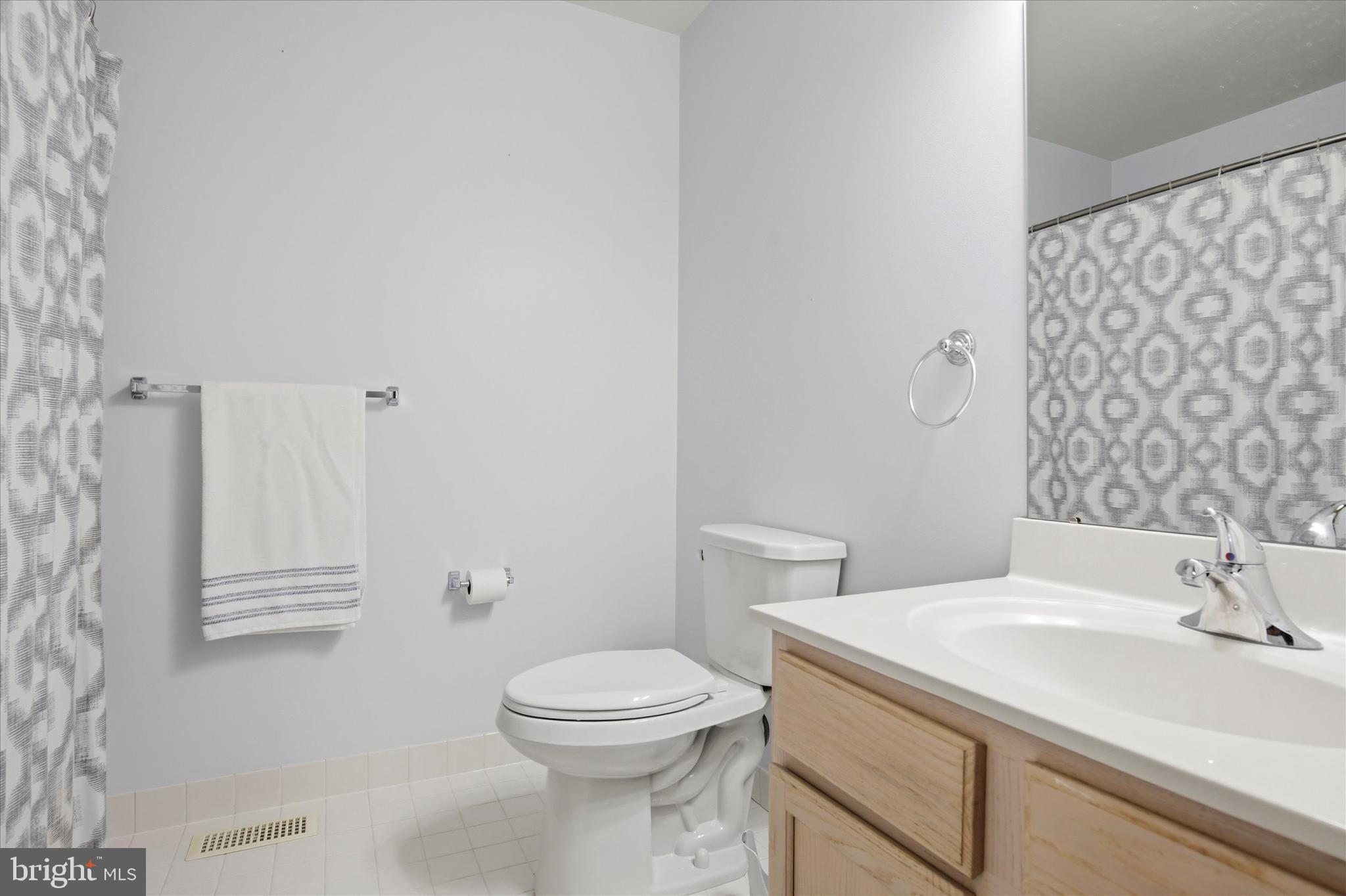 325 GREEN VIEW COURT