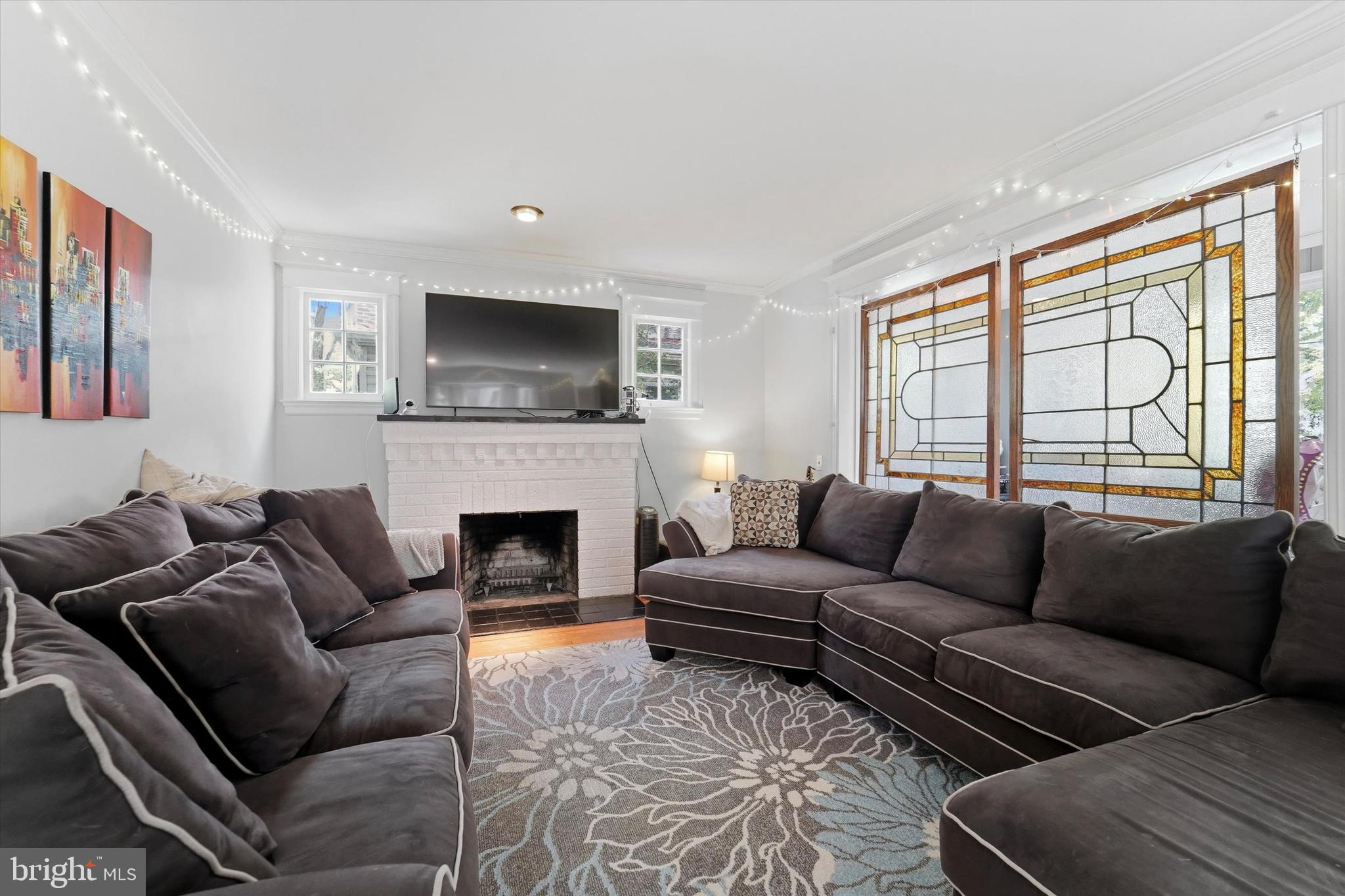 8228 MANOR ROAD