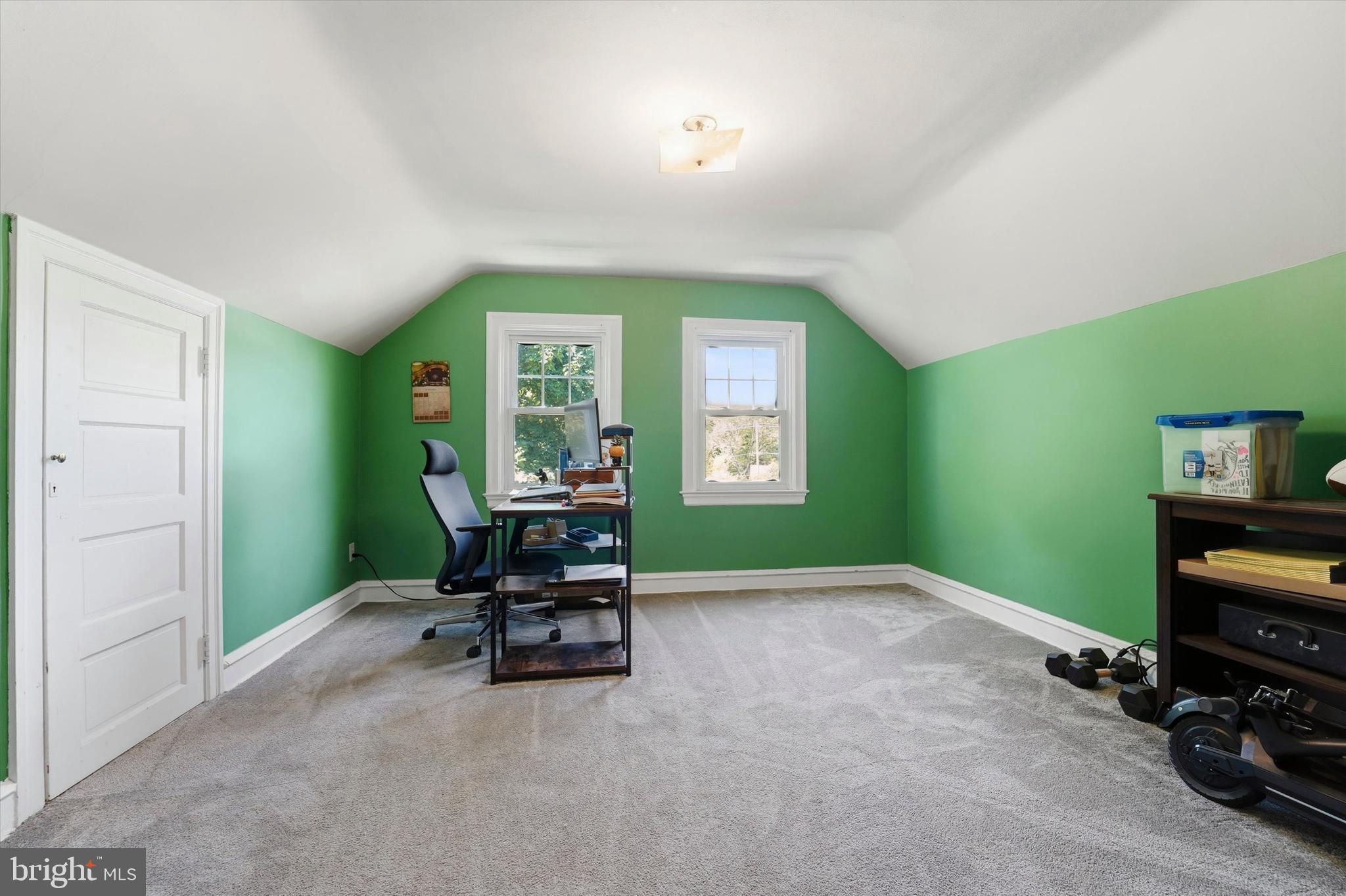 8228 MANOR ROAD