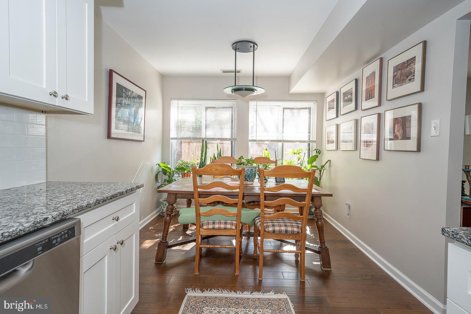1710 OAKWOOD 3-B