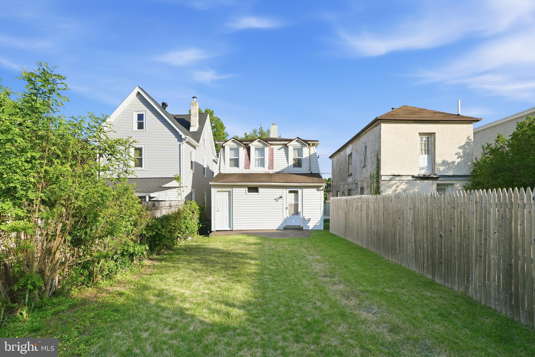 322 TULPEHOCKEN AVENUE