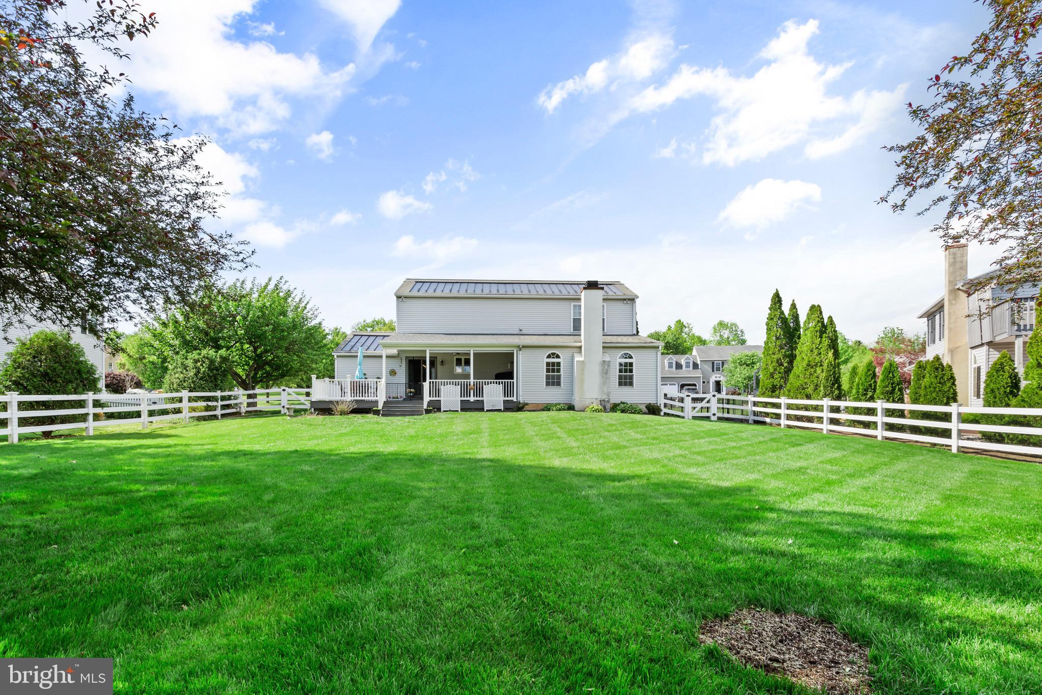 115 ELIO CIRCLE