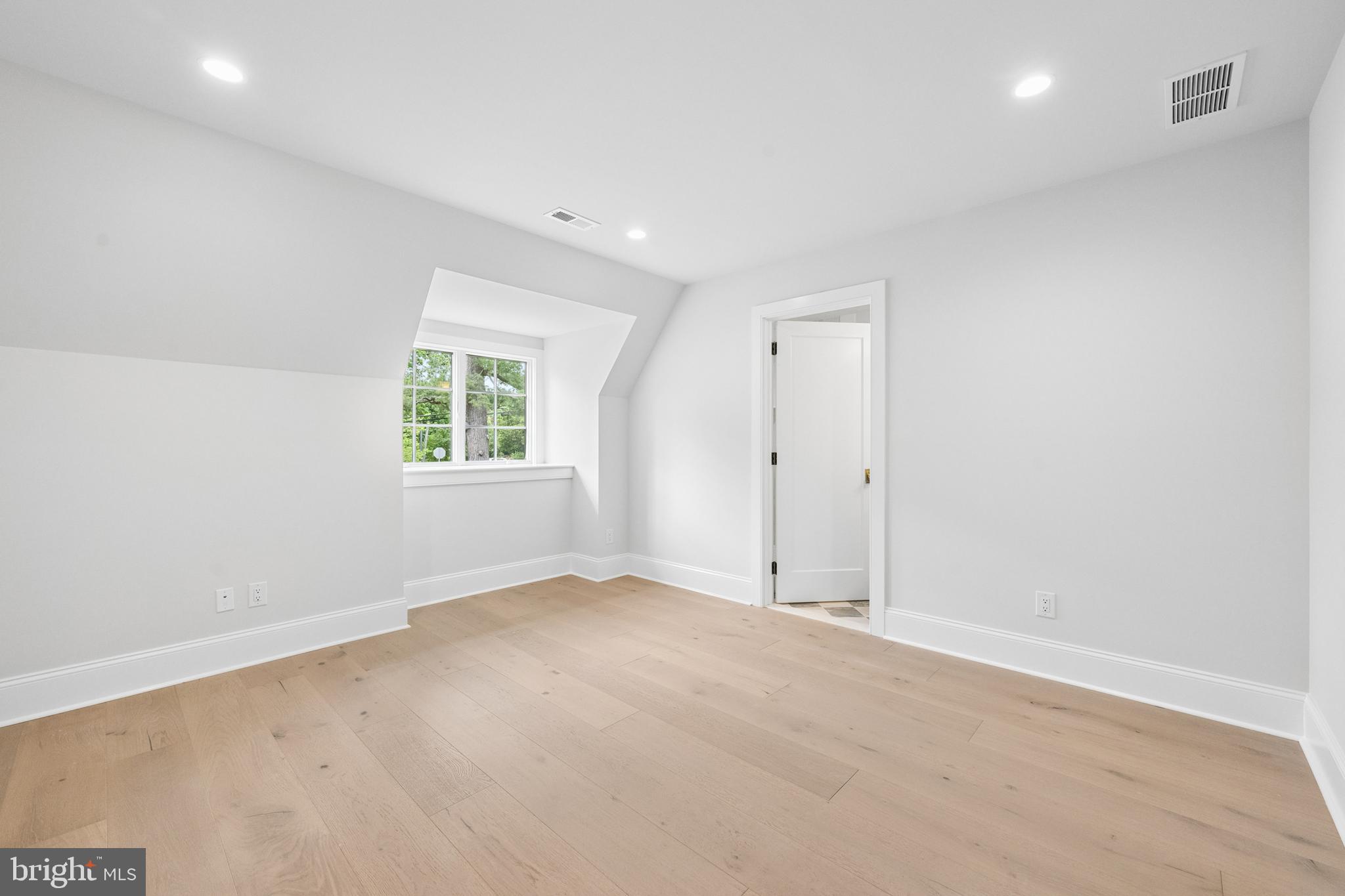 519 SUSSEX ROAD