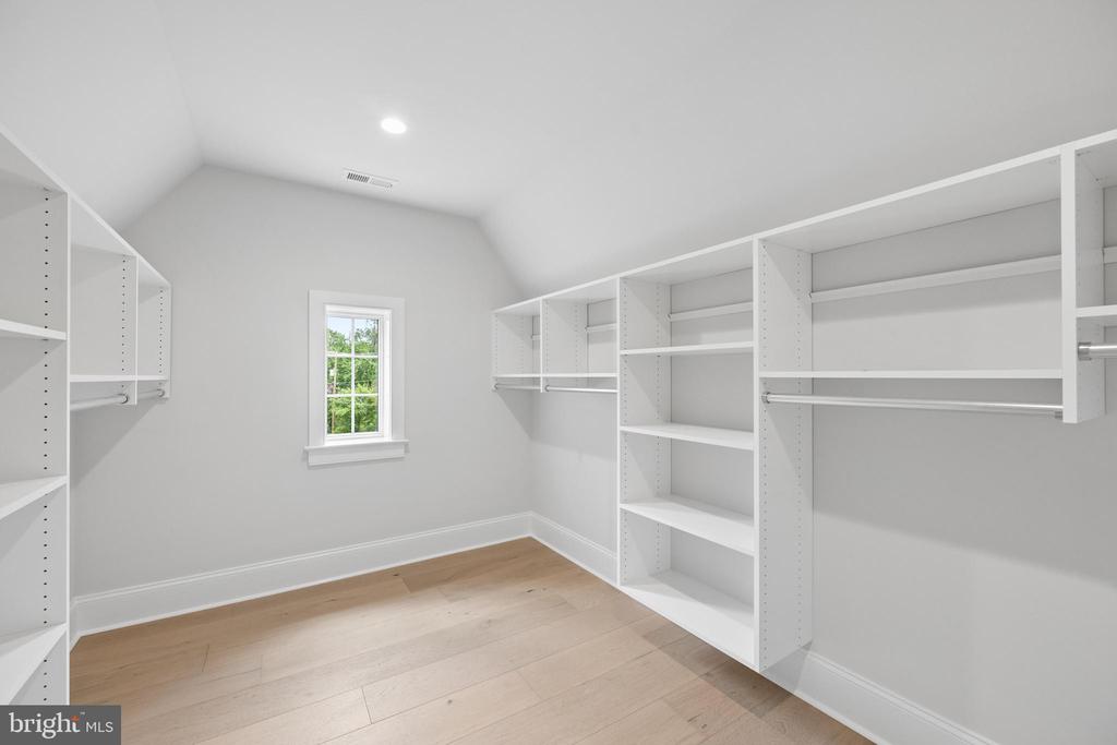 519 SUSSEX ROAD