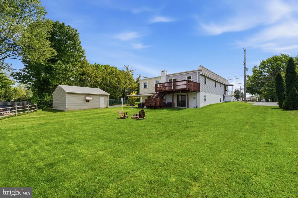 1430 COLWELL LANE