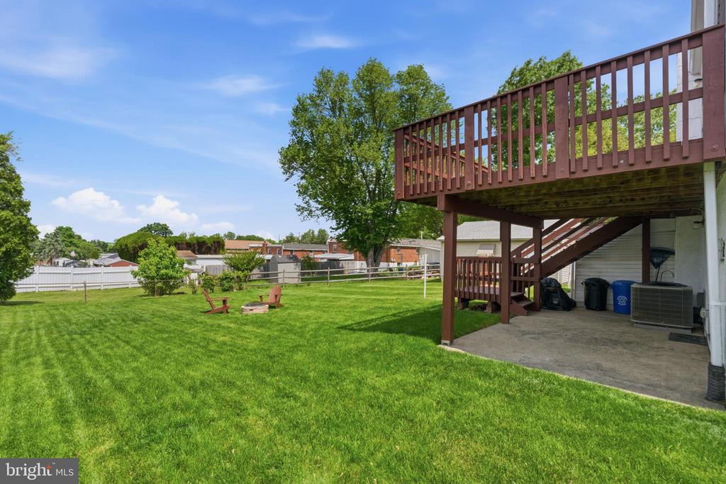 1430 COLWELL LANE