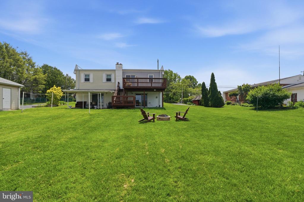 1430 COLWELL LANE