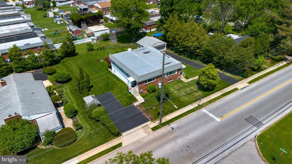 1430 COLWELL LANE