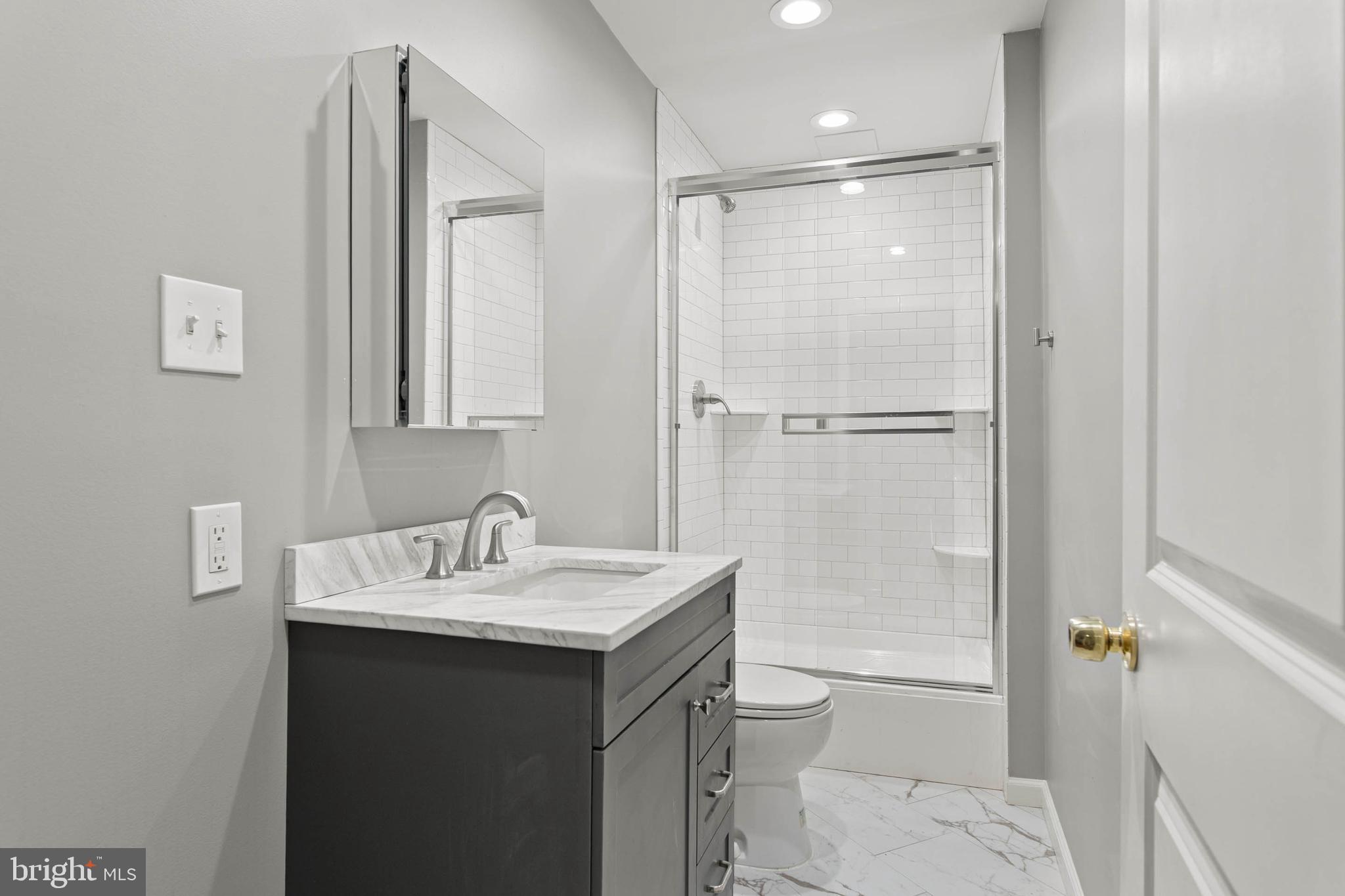 134 CARRIAGE COURT