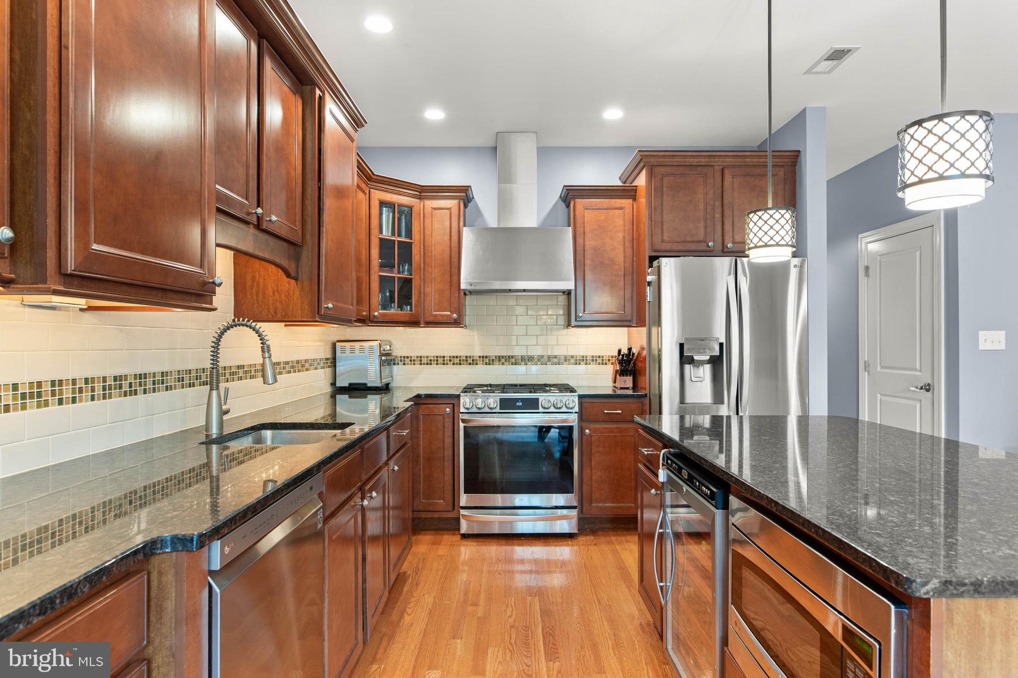 134 CARRIAGE COURT