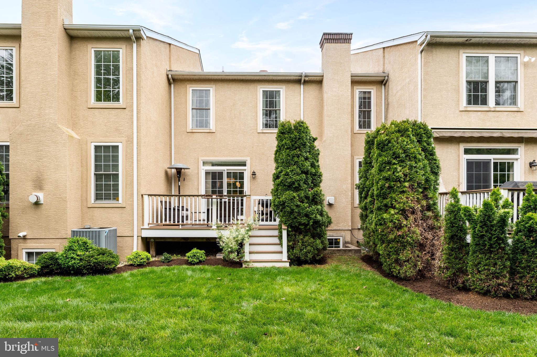 134 CARRIAGE COURT