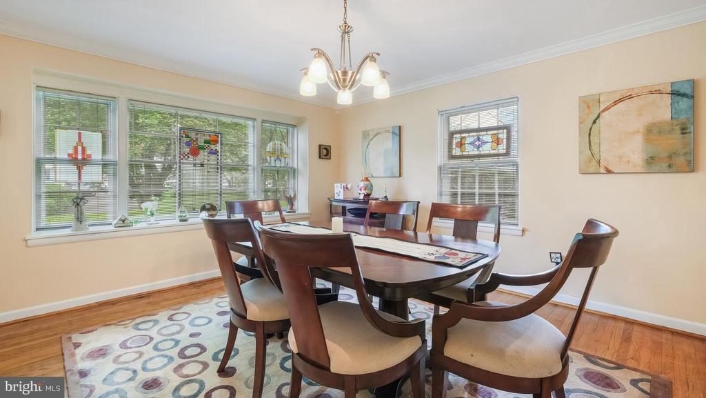 646 GREEN BRIAR ROAD