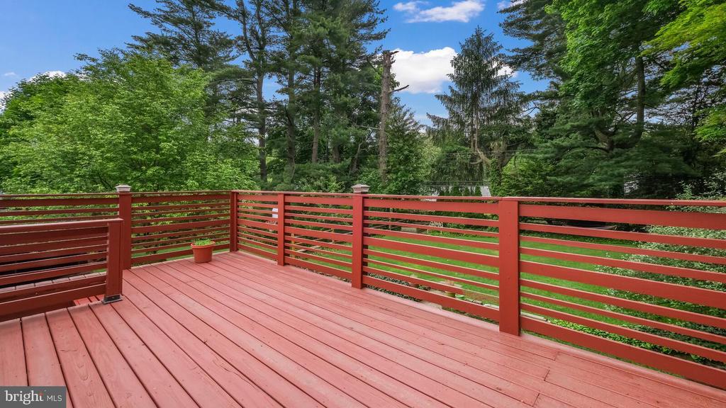 646 GREEN BRIAR ROAD