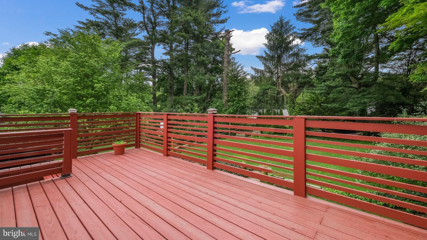 646 GREEN BRIAR ROAD