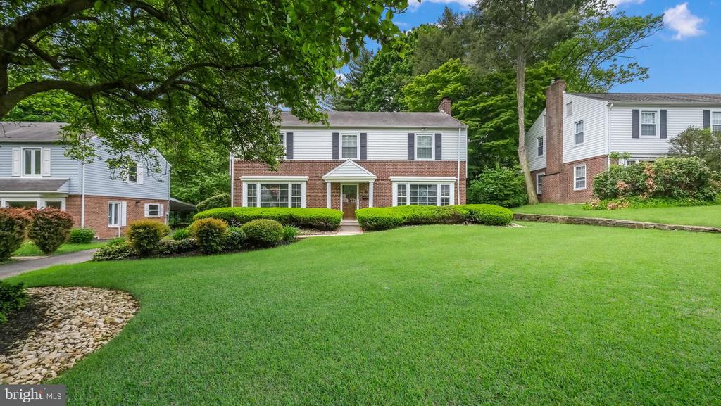 646 GREEN BRIAR ROAD