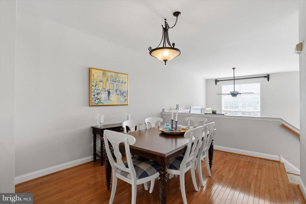 432 W 5TH AVENUE