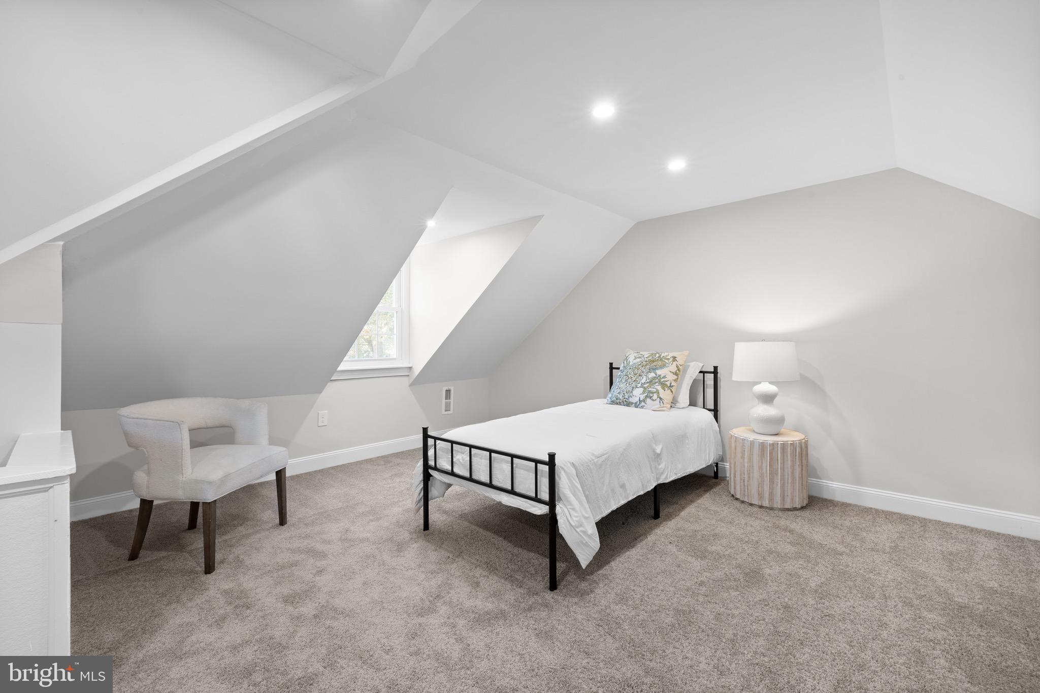 1409 EDGEVALE ROAD