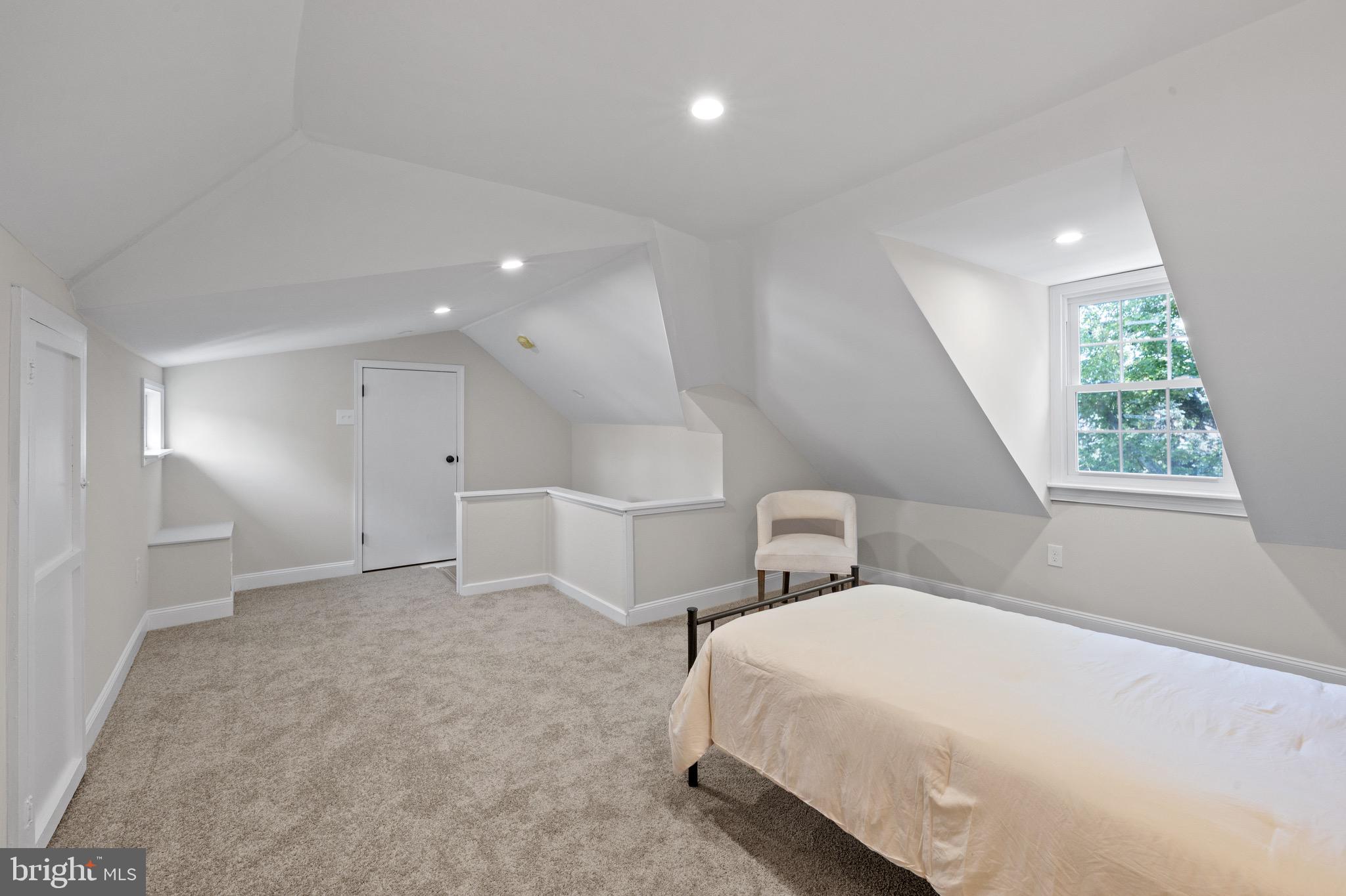 1409 EDGEVALE ROAD