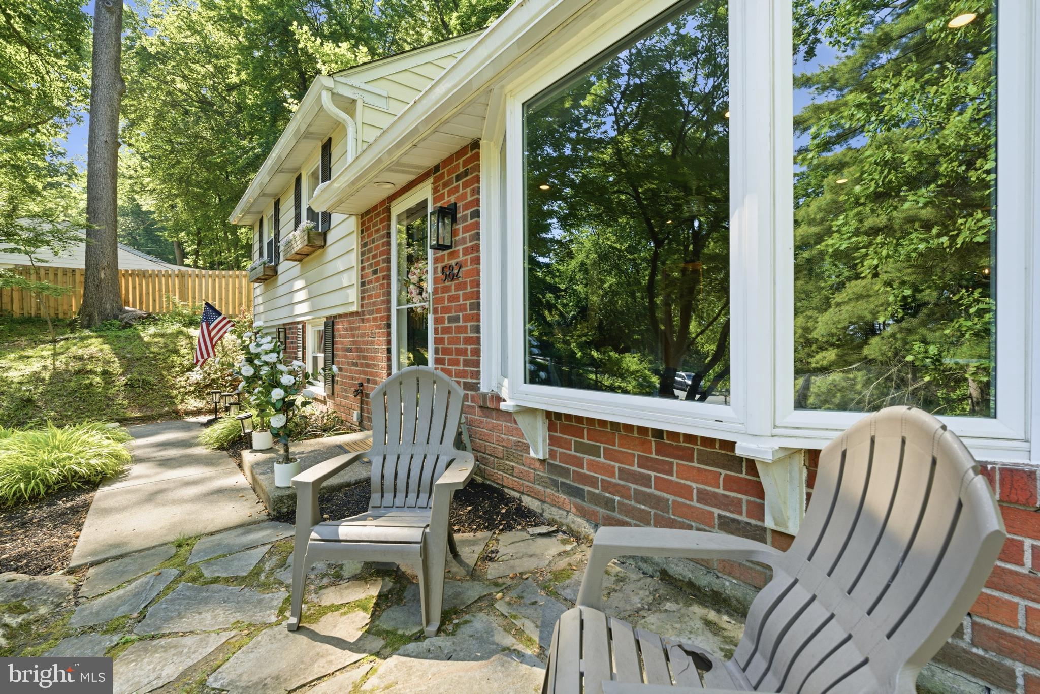 582 FOREST ROAD