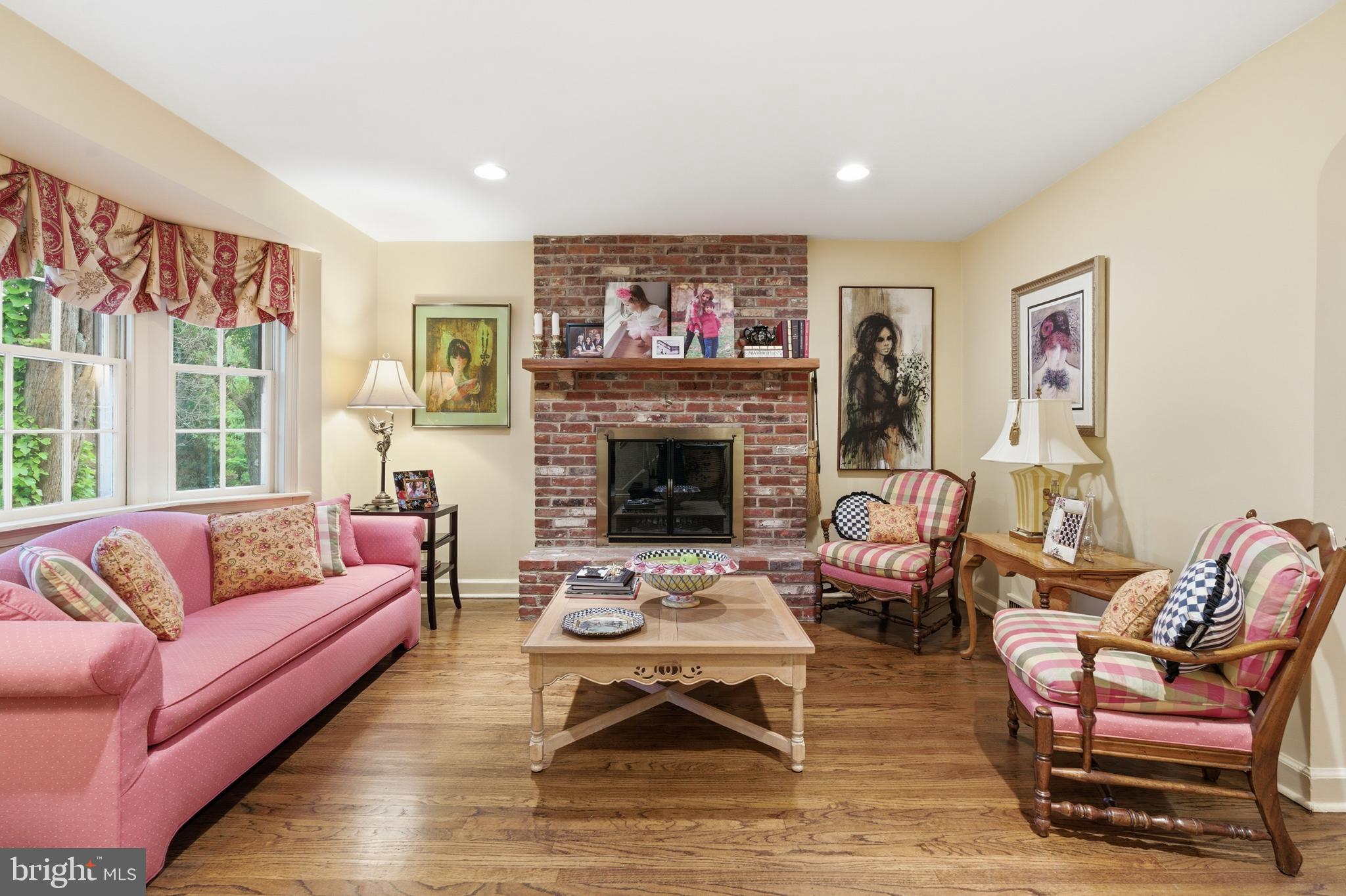 510 TWIN OAKS DRIVE