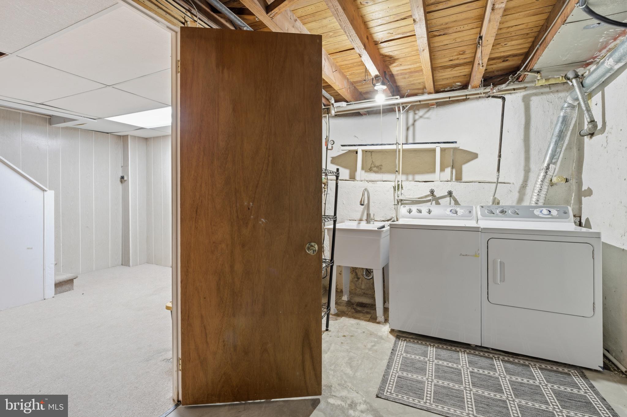510 TWIN OAKS DRIVE