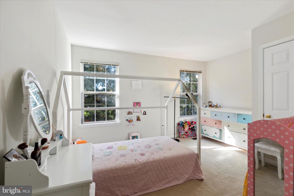 116 GLENEAGLES DRIVE